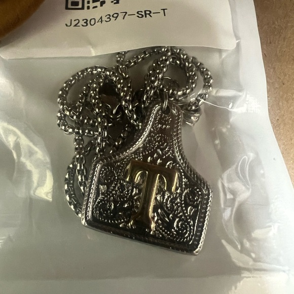 not branded Accessories - Intricate Silver Pendant Necklace with T Initial